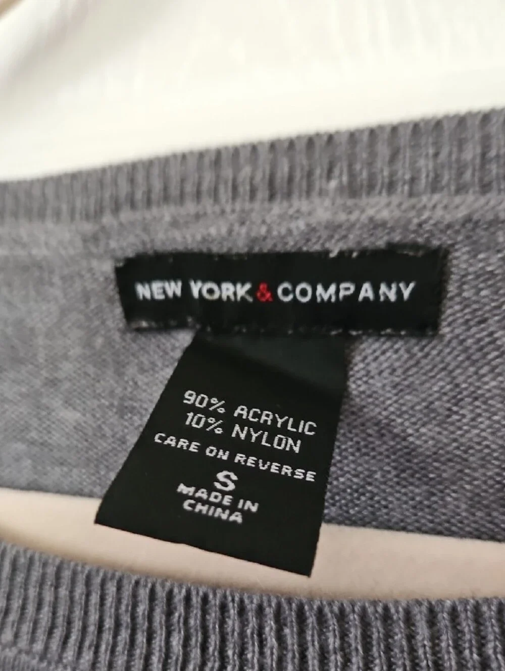 New York & Company Gray Sweater with Red and Yellow Floral Design